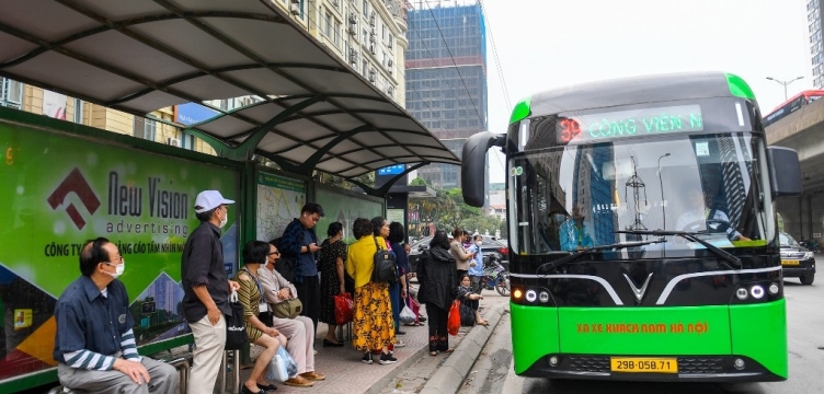 Hà Nội: Đấu thầu lại các tuyến, chuyển đổi sang buýt điện