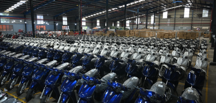 Xe điện đi 285 km một lần sạc tạo thế cân bằng với xe xăng