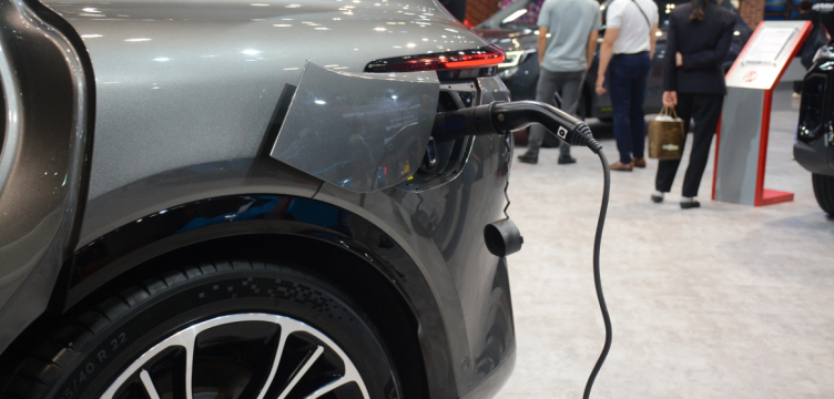 Giảm nỗi lo hết pin xe điện: Nước này phủ sóng trạm sạc với tốc độ kỷ lục