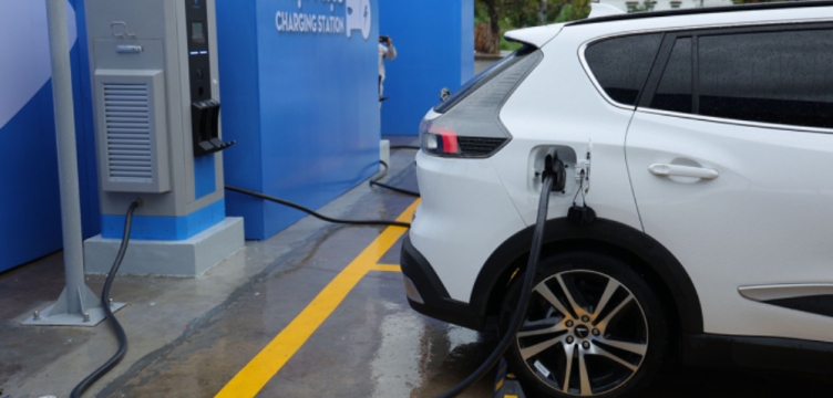 “Nóng” cuộc đua phát triển trạm sạc xe điện tại Việt Nam
