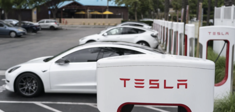 Luật hóa "quyền sạc xe điện" ở các nước trên thế giới