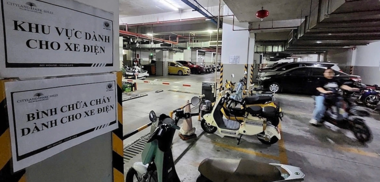 Sắp có quy chuẩn về trạm sạc xe điện trong chung cư