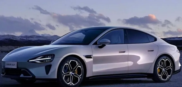 Xu hướng thị trường xe ô tô điện Việt Nam năm 2025