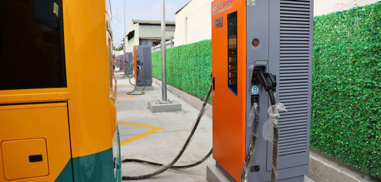 TP HCM lên kế hoạch phủ sóng trạm sạc xe điện