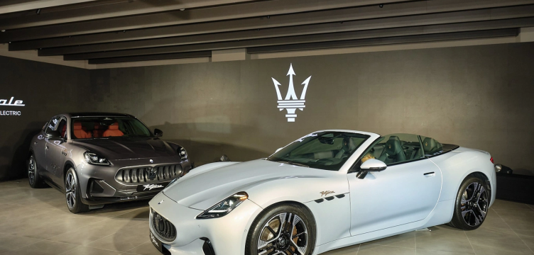 Khách Việt có thêm hai lựa chọn xe điện cao cấp, giá từ 5,5 tỷ đồng