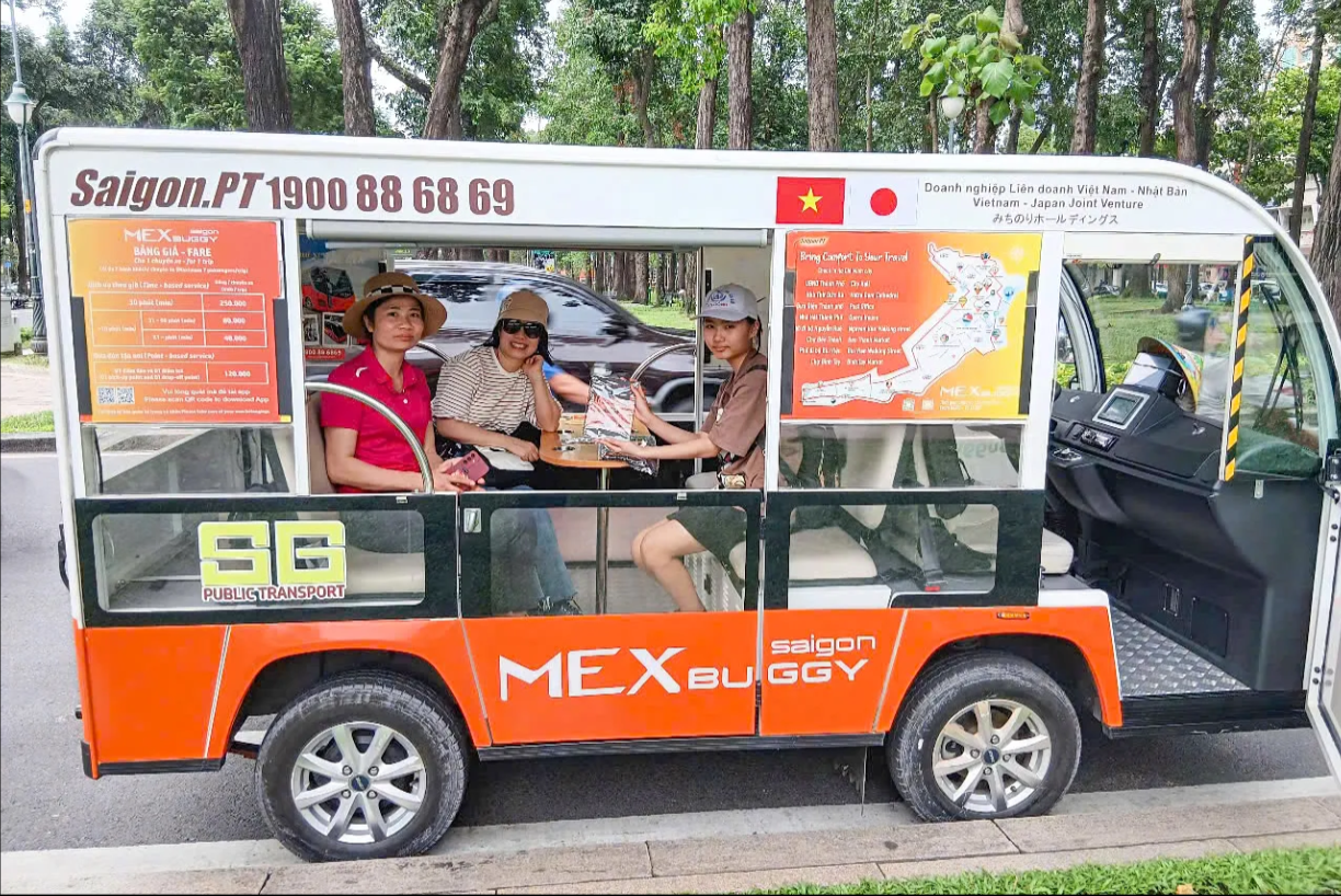 Tương lai nào cho xe điện du lịch đang 'mắc kẹt' giữa lòng TPHCM?