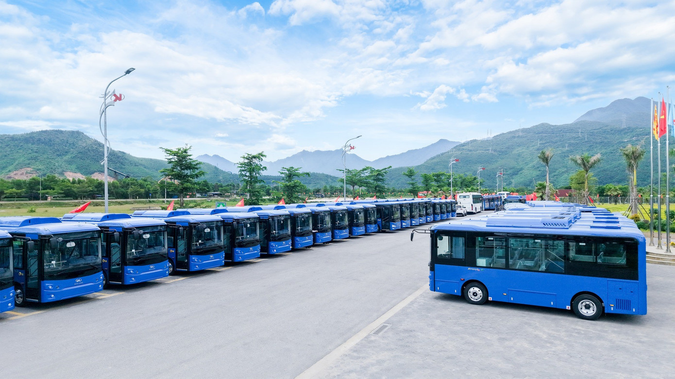 Thêm hơn 440 xe buýt điện sắp lăn bánh tại TPHCM