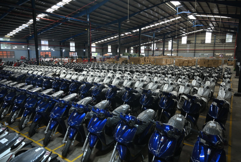 Xe điện đi 285 km một lần sạc tạo thế cân bằng với xe xăng