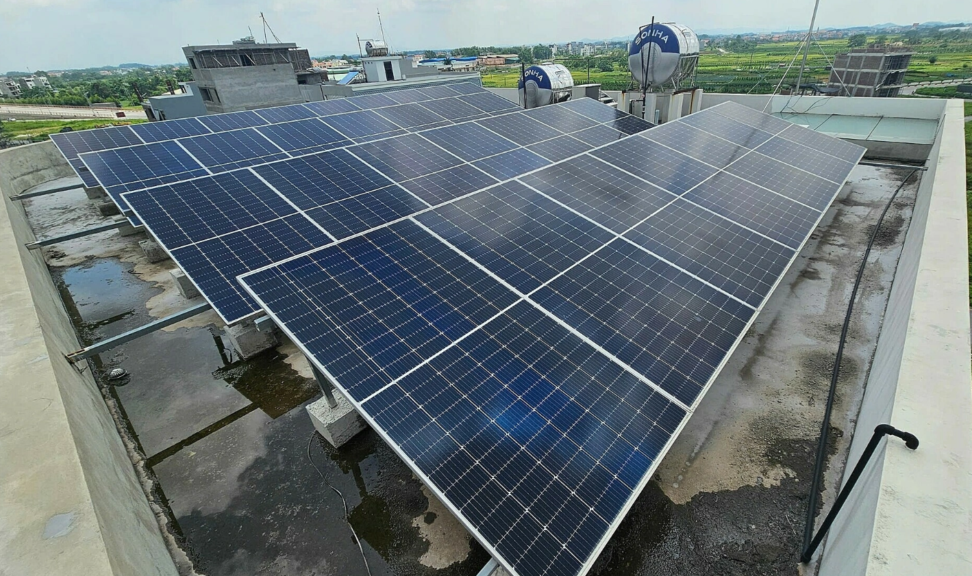 Đề xuất không hỗ trợ lãi suất cho hộ gia đình lắp điện mặt trời mái nhà