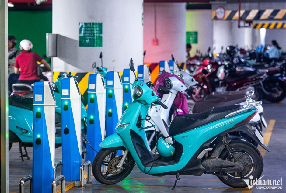 Bộ Công Thương đề xuất phương án giá bán lẻ điện cho trạm sạc xe điện