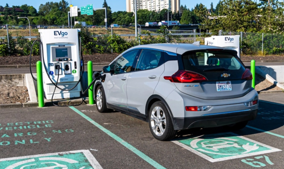 Mạng lưới trạm sạc xe điện Mỹ trên đà tăng vọt