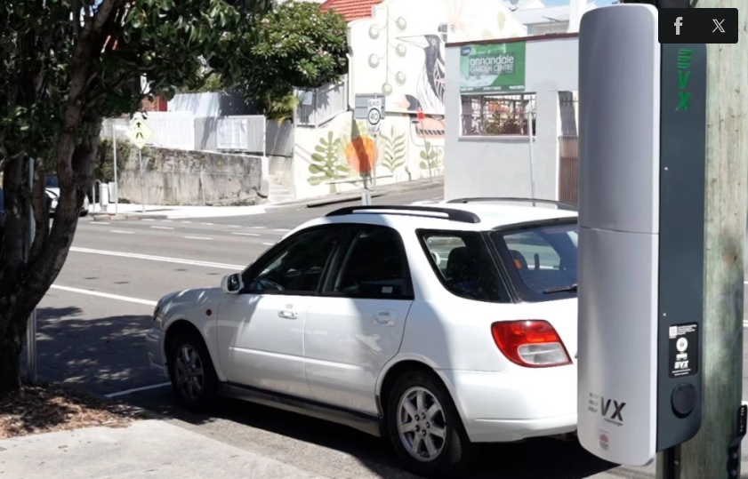 Thế giới phát triển trạm sạc xe điện ra sao?