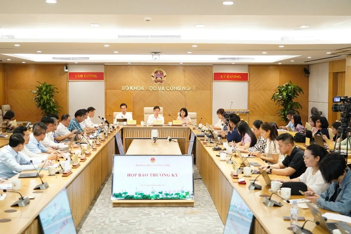 Việt Nam sẽ kiểm soát chặt trụ sạc xe điện